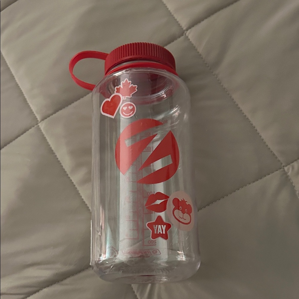 Zellers x Nalgene “Z” 1L Water Bottle (NWT)